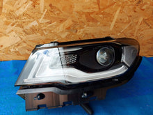 Laden Sie das Bild in den Galerie-Viewer, Frontscheinwerfer Jeep Compass 68643493 155256625 Xenon Links Headlight SCH6932423288tv