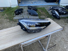 Laden Sie das Bild in den Galerie-Viewer, Frontscheinwerfer VW Taigo 2G7941036A Rechts Scheinwerfer Headlight SCH6937335632qz