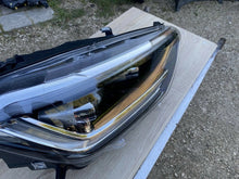 Laden Sie das Bild in den Galerie-Viewer, Frontscheinwerfer VW Taigo 2G7941036A Rechts Scheinwerfer Headlight SCH6937335632qz