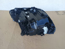 Load image into Gallery viewer, Frontscheinwerfer BMW 1 F40 6311-9482808-13 LED Ein Stück (Rechts oder Links) SCH6940932731za