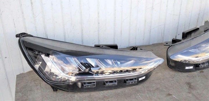 Frontscheinwerfer Ford Focus NX7B-13E015-CD NX7B-13E014-CD LED Rechts oder Links SCH6942352603gq