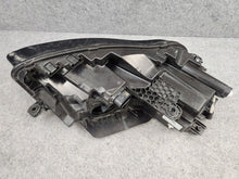 Laden Sie das Bild in den Galerie-Viewer, Frontscheinwerfer VW Touareg 761941035B LED Links Scheinwerfer Headlight SCH6954454391ip