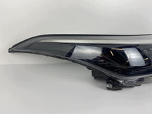 Laden Sie das Bild in den Galerie-Viewer, Frontscheinwerfer Toyota Chr 81110-YP280-00 LED Rechts Scheinwerfer Headlight SCH6957341135ko