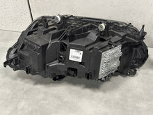 Laden Sie das Bild in den Galerie-Viewer, Frontscheinwerfer BMW X5 G05 G06 9481816-01 5A27987-01 Full LED Ein Satz SCH6968929431fv