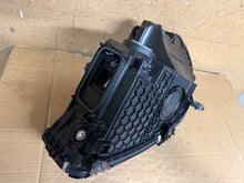 Laden Sie das Bild in den Galerie-Viewer, Frontscheinwerfer Mercedes-Benz W206 A2069068204 LED Rechts Headlight SCH6974811346fa