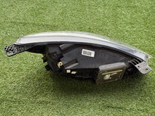 Laden Sie das Bild in den Galerie-Viewer, Frontscheinwerfer Ford Focus JX7B-13E015-CE Links Scheinwerfer Headlight SCH6977856980vy