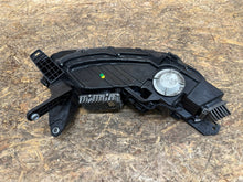 Laden Sie das Bild in den Galerie-Viewer, Frontscheinwerfer Mg 102-40161 531771302 Links Scheinwerfer Headlight SCH6978192828ct