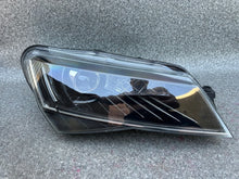 Laden Sie das Bild in den Galerie-Viewer, Frontscheinwerfer Skoda Superb III 3V1941016A Rechts Scheinwerfer Headlight SCH6979631919tn