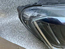 Laden Sie das Bild in den Galerie-Viewer, Frontscheinwerfer Skoda Superb III 3V1941016A Rechts Scheinwerfer Headlight SCH6979631919tn