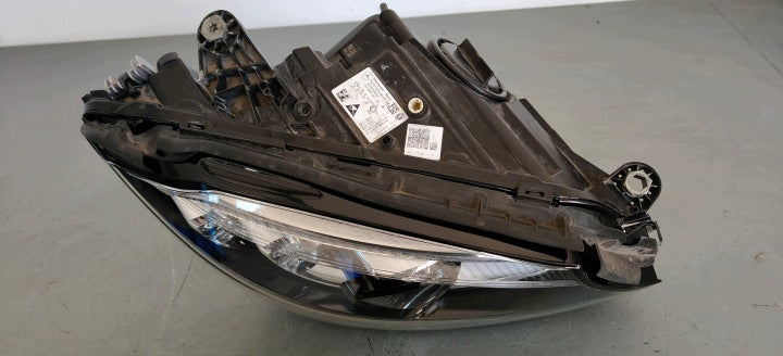 Frontscheinwerfer Mercedes-Benz W205 A2059068605 LED Rechts Headlight SCH6984808861tu