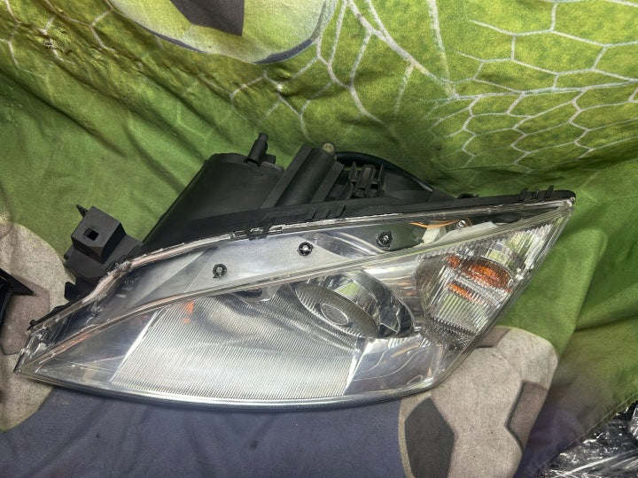 Frontscheinwerfer Ford Mondeo 0301174271 0301174274 Xenon Ein Satz Headlight SCH6990002817fb