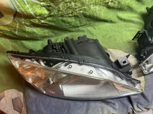 Laden Sie das Bild in den Galerie-Viewer, Frontscheinwerfer Ford Mondeo 0301174271 0301174274 Xenon Ein Satz Headlight SCH6990002817fb