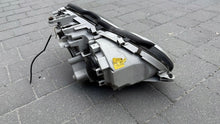 Laden Sie das Bild in den Galerie-Viewer, Frontscheinwerfer Mercedes-Benz W203 0301166275 Links Scheinwerfer Headlight SCH6991007803oo