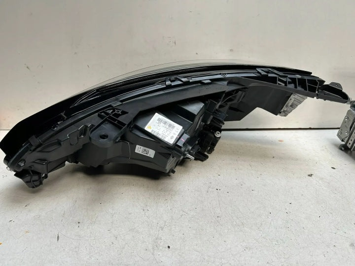 Frontscheinwerfer Renault Clio I V 260104922R Rechts Scheinwerfer Headlight SCH6991743852lh