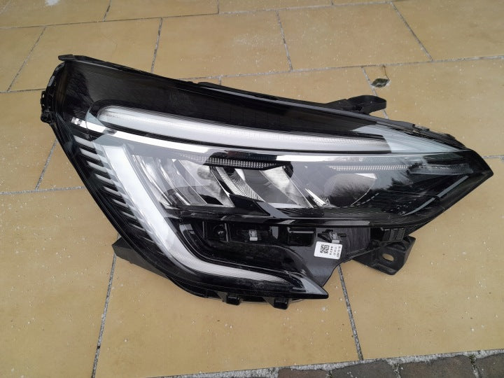 Frontscheinwerfer Renault Clio I V 260104922R Rechts Scheinwerfer Headlight SCH6991743852lh