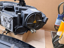 Laden Sie das Bild in den Galerie-Viewer, Frontscheinwerfer Audi A4 B8 8K0941004C 8K0941003C Xenon Rechts oder Links SCH6994310756fj