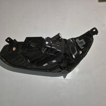 Laden Sie das Bild in den Galerie-Viewer, Frontscheinwerfer Ford Focus NX7B-13E014-CD LED Rechts Scheinwerfer Headlight SCH6996629459ef