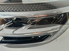 Load image into Gallery viewer, Frontscheinwerfer Renault Megane IV 260608417R Links Scheinwerfer Headlight SCH6998429333ux