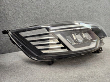 Laden Sie das Bild in den Galerie-Viewer, Frontscheinwerfer Renault Trafic III 260102899R Rechts Scheinwerfer Headlight SCH6999508465uy
