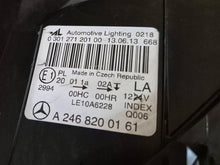 Laden Sie das Bild in den Galerie-Viewer, Frontscheinwerfer Mercedes-Benz W246 A2468200161 Links Scheinwerfer Headlight SCH7001171394nk