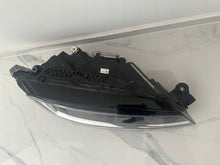 Laden Sie das Bild in den Galerie-Viewer, Frontscheinwerfer Skoda Superb 3V1941016E E9224301 Rechts Scheinwerfer Headlight SCH7008605265sm