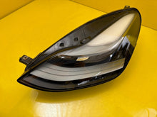Laden Sie das Bild in den Galerie-Viewer, Frontscheinwerfer Tesla Model 3 1514952-00-D LED Links Scheinwerfer Headlight SCH7010078391vd