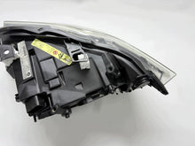 Laden Sie das Bild in den Galerie-Viewer, Frontscheinwerfer BMW E90 69427389 Rechts Scheinwerfer Headlight SCH7015999715zs