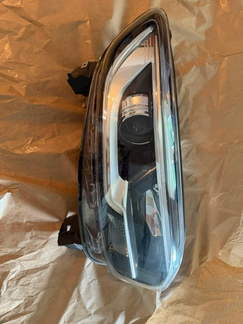 Frontscheinwerfer Renault Kadjar 260107249R Rechts Scheinwerfer Headlight SCH7018951072ly