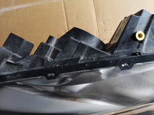 Laden Sie das Bild in den Galerie-Viewer, Frontscheinwerfer Ford Transit Connect KT1B-13W030-AF Links Headlight SCH7022027449pz
