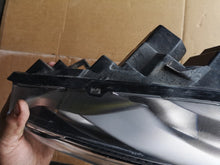 Laden Sie das Bild in den Galerie-Viewer, Frontscheinwerfer Ford Transit Connect KT1B-13W030-AF Links Headlight SCH7022027449pz