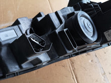 Laden Sie das Bild in den Galerie-Viewer, Frontscheinwerfer Ford Transit Connect KT1B-13W030-AF Links Headlight SCH7022027449pz
