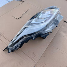 Laden Sie das Bild in den Galerie-Viewer, Frontscheinwerfer Toyota Yaris 0209923 Full LED Rechts Scheinwerfer Headlight SCH7022337156he