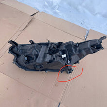 Laden Sie das Bild in den Galerie-Viewer, Frontscheinwerfer Toyota Yaris 0209923 Full LED Rechts Scheinwerfer Headlight SCH7022337156he