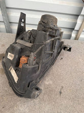 Laden Sie das Bild in den Galerie-Viewer, Frontscheinwerfer Jeep Compass 501613033 Rechts Scheinwerfer Headlight SCH7027202496bg