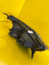 Laden Sie das Bild in den Galerie-Viewer, Frontscheinwerfer Ssangyong Rexton W 8310236031 Xenon Links Headlight SCH7035852670cz