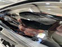 Laden Sie das Bild in den Galerie-Viewer, Frontscheinwerfer Mercedes-Benz Cla A1189068601 Rechts Scheinwerfer Headlight SCH7037355566cp