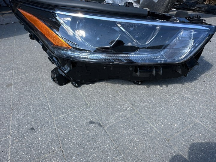 Frontscheinwerfer Toyota Highlander 81110-0E460 Rechts Scheinwerfer Headlight SCH7043208113mn