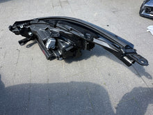 Laden Sie das Bild in den Galerie-Viewer, Frontscheinwerfer Toyota Highlander 81110-0E460 Rechts Scheinwerfer Headlight SCH7043208113mn