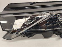 Laden Sie das Bild in den Galerie-Viewer, Frontscheinwerfer Skoda Octavia IV 5E4941035 LED Links Scheinwerfer Headlight SCH7062648275hx