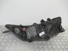 Laden Sie das Bild in den Galerie-Viewer, Frontscheinwerfer Iveco Daily IV 05802711800 Links Scheinwerfer Headlight SCH7065348006cg