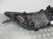 Laden Sie das Bild in den Galerie-Viewer, Frontscheinwerfer Iveco Daily IV 05802711800 Links Scheinwerfer Headlight SCH7065348006cg