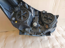 Laden Sie das Bild in den Galerie-Viewer, Frontscheinwerfer Kia Soul II 92101-E4 Links Scheinwerfer Headlight SCH7079641386cp