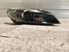 Laden Sie das Bild in den Galerie-Viewer, Frontscheinwerfer Volvo V40 3142008 Rechts Scheinwerfer Headlight SCH7086328783sz