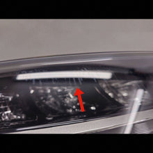Laden Sie das Bild in den Galerie-Viewer, Frontscheinwerfer Honda 1008F057T Rechts Scheinwerfer Headlight SCH7088339093bs