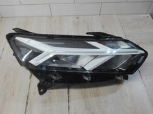 Laden Sie das Bild in den Galerie-Viewer, Frontscheinwerfer Dacia Sandero III Jogger 260107920R Rechts Headlight SCH7093885047pd