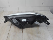 Laden Sie das Bild in den Galerie-Viewer, Frontscheinwerfer Dacia Sandero III Jogger 260107920R Rechts Headlight SCH7093885047pd