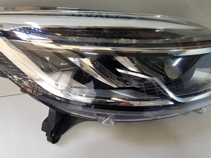 Frontscheinwerfer Renault Captur I 260107244R LED Rechts Scheinwerfer Headlight SCH7097051101nj