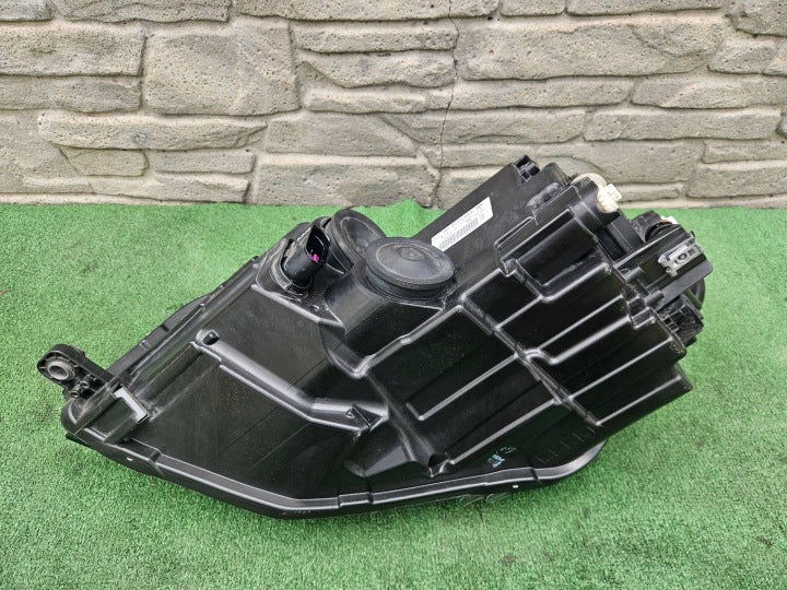 Frontscheinwerfer VW Caddy 2K1941016A Rechts Scheinwerfer Headlight SCH7098296013ab