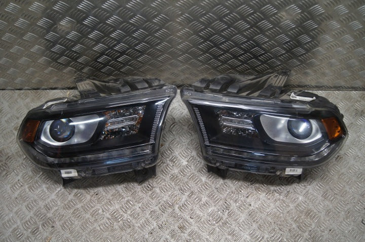 Frontscheinwerfer Dodge Durango 68299130AD 68299131AD Ein Satz Headlight SCH7103377228fr
