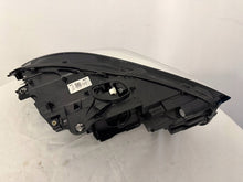 Laden Sie das Bild in den Galerie-Viewer, Frontscheinwerfer BMW 1 F40 5A1E055-06 Links Scheinwerfer Headlight SCH7103795789ps